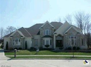 395 E Saint Andrews Dr, Cleveland, OH 44143