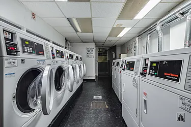 Rented by Barkoff Residential 