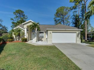 877 Coldstream Ct, Naples, FL 34104