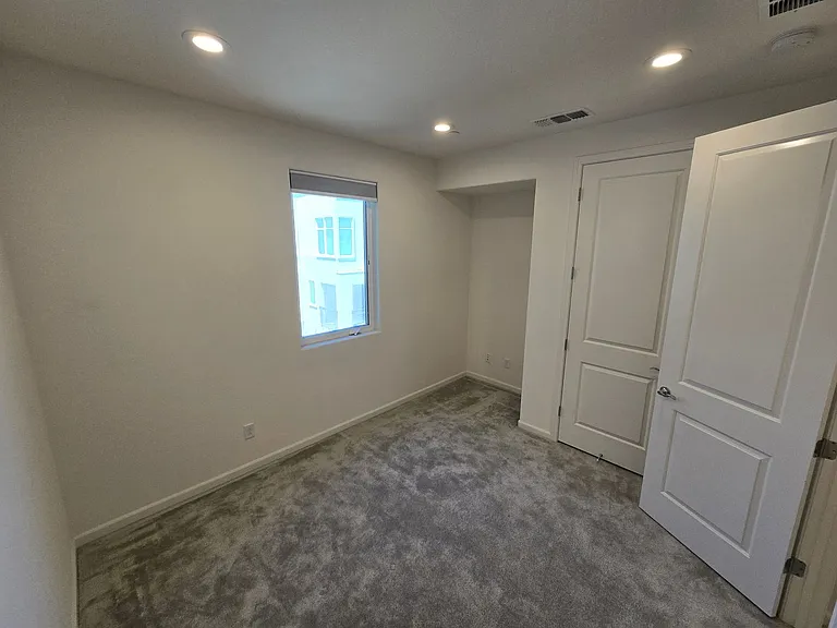 5577 Apex Dr — Photo 10