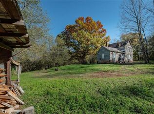 1637 Zion Church Rd, Hickory, NC 28602