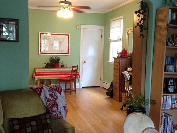 2nd image of 2434 W Winona St #1