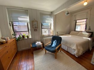 66 Myrtle St, Boston, MA 02114