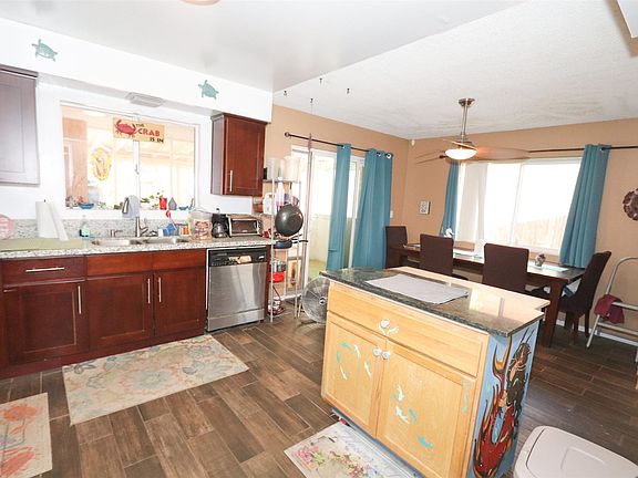 4th image of 66924 Granada Ave