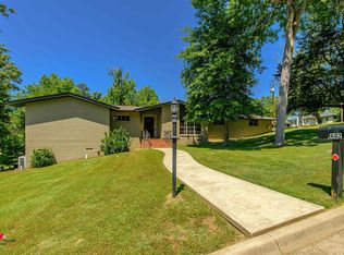 402 Shawnee Trl, Henderson, TX 75654