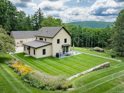 89 Under Mountain Road, Falls Village, CT, 06031