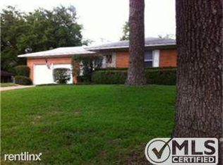 2108 Robinwood Ln, Denton, TX 76209