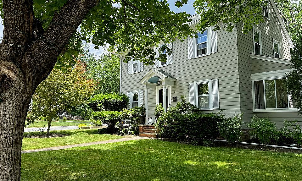 1st image of 6 Eldredge Ave