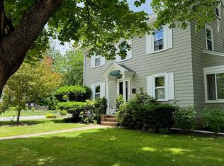 6 Eldredge Ave, East Greenwich, RI 02818