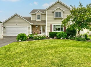 7 Wellington Ponds, Rochester, NY 14624