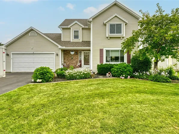 7 Wellington Ponds, Rochester, NY 14624