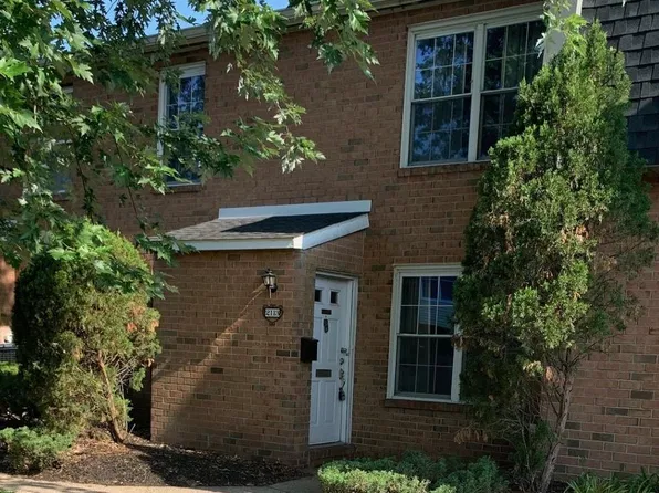2113 Harbour Dr, Palmyra, NJ 08065