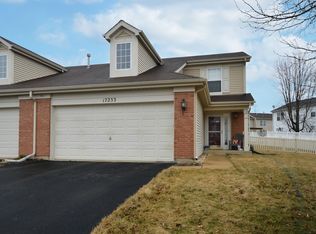 17233 Dundee Dr, Crest Hill, IL 60403