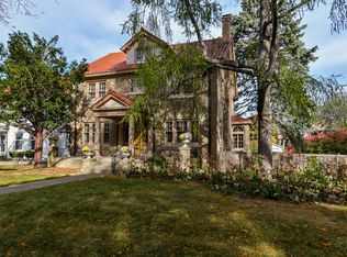 2316 E Newberry Blvd, Milwaukee, WI 53211