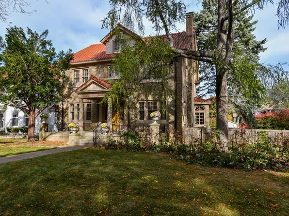 2316 East Newberry BOULEVARD, Milwaukee, WI 53211