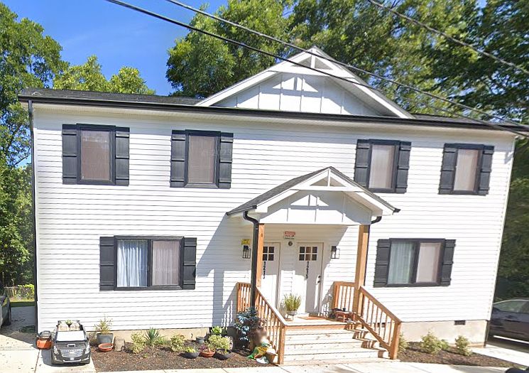 1st image of 1215 E Pine St #1215