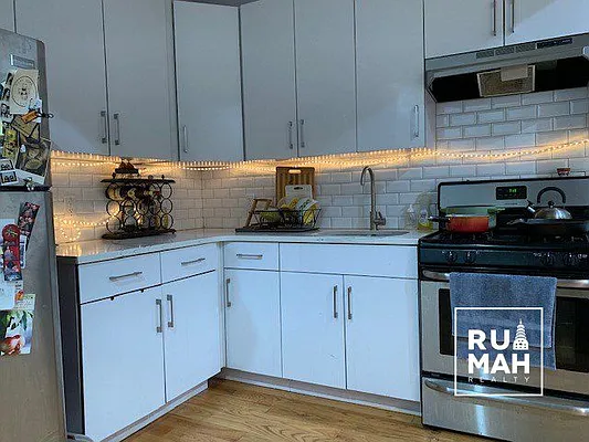 Rented by Rumah Realty Inc | media 5