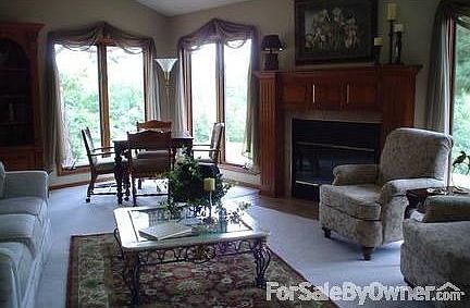 2nd image of 30 Kelaen Dr
