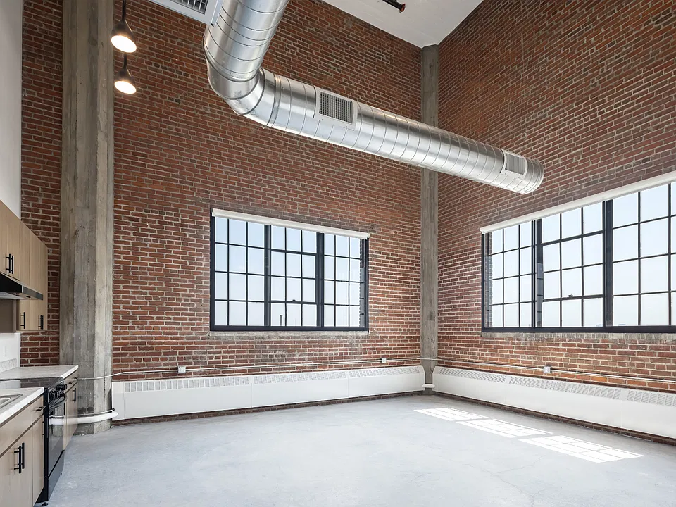 Building Photo 5