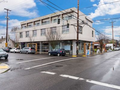 16 NE Shaver St #206, Portland, OR, 97227