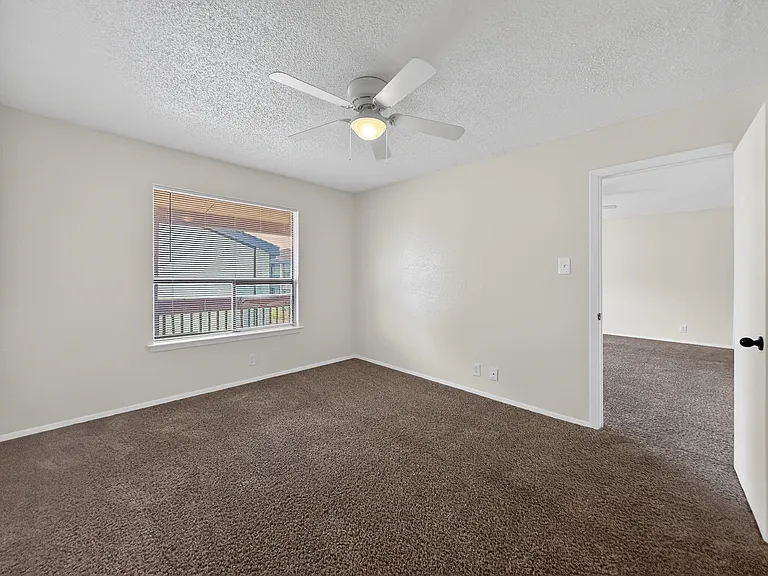 Quail Run Apartments — Photo 40