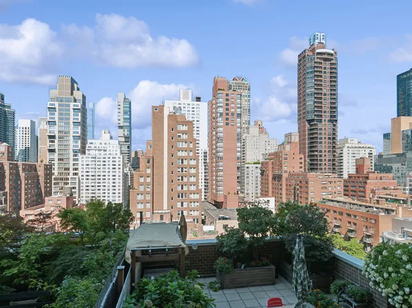 340 East 64th Street image 4 of 17