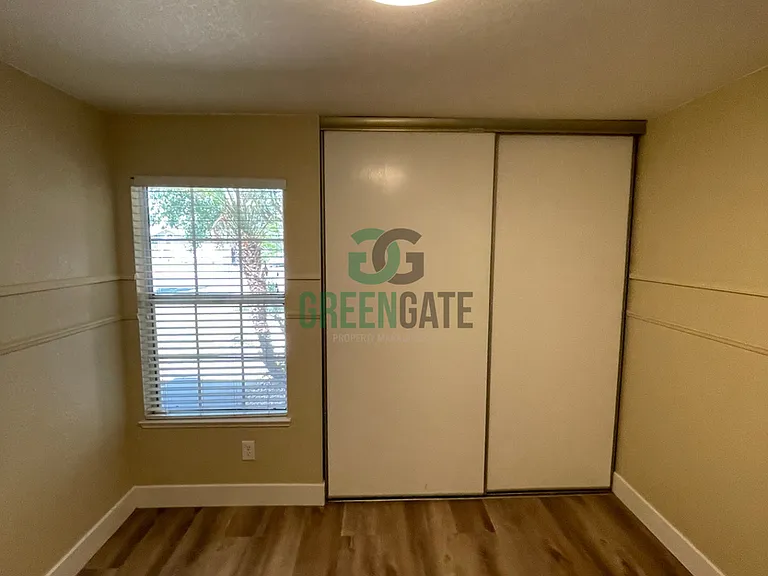 1660 Etta Way — Photo 25