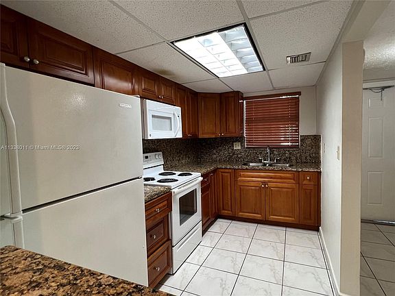 5th image of 220 NW 87th Ave APT K218