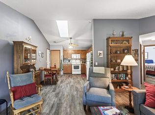 3662 Gershwin Ln N, Oakdale, MN 55128