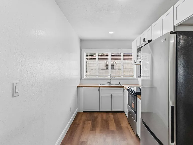5127 69th Way N — Photo 2