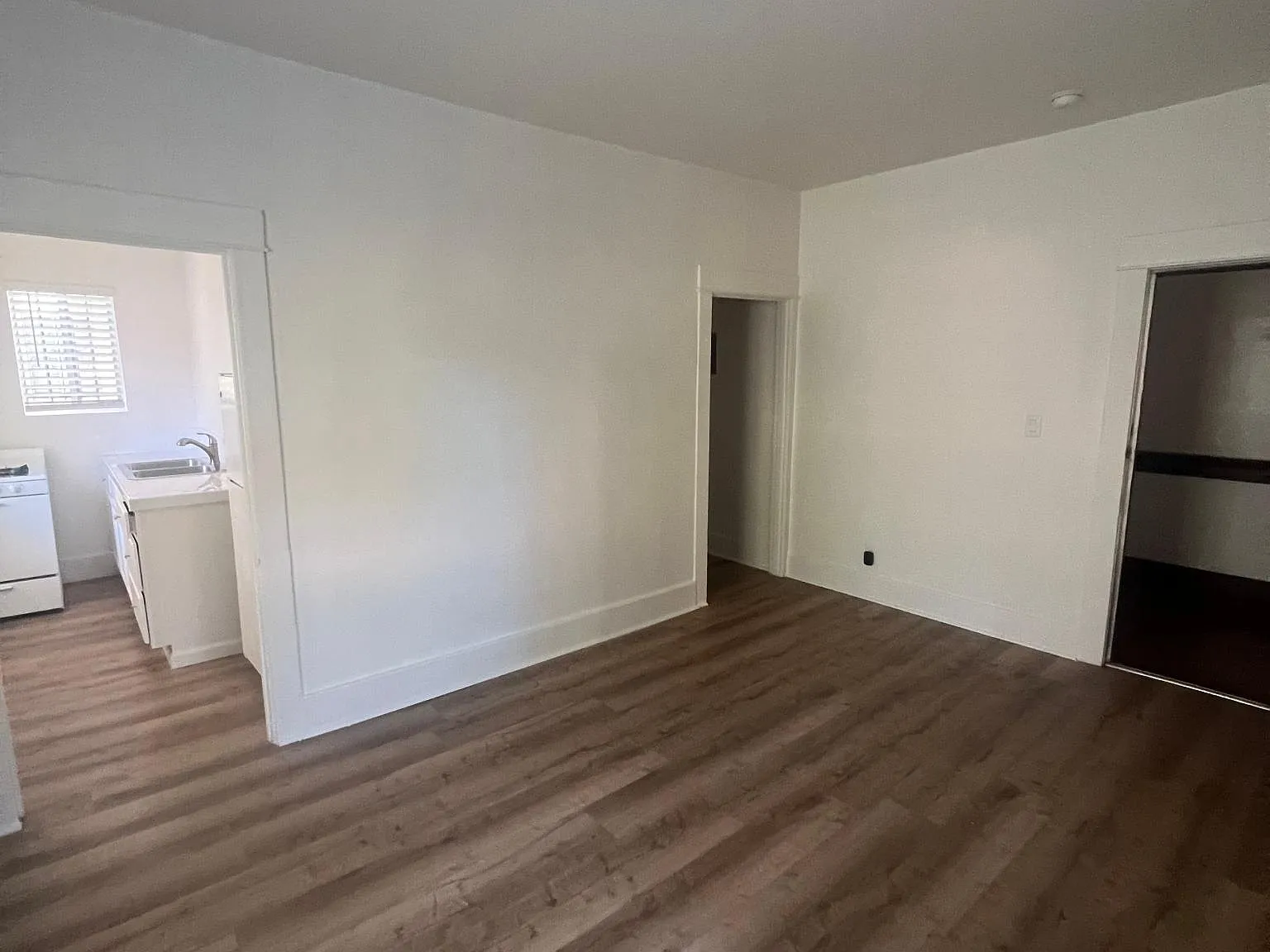Studio, 550 sqft, $1,500 — Photo 2