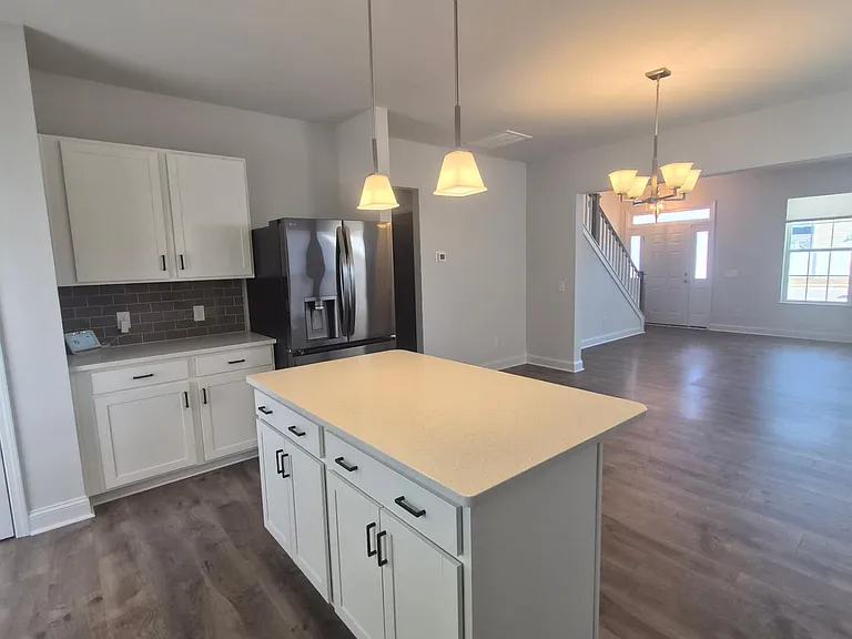 301 Harvest Dr — Photo 8