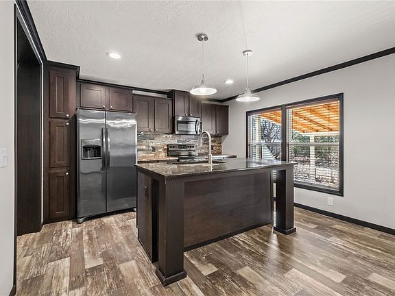 5th image of 15990 N Wimpy Jones Rd