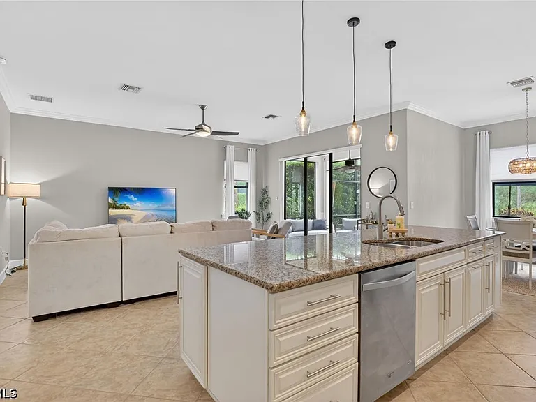 11701 Avingston Ter — Photo 14