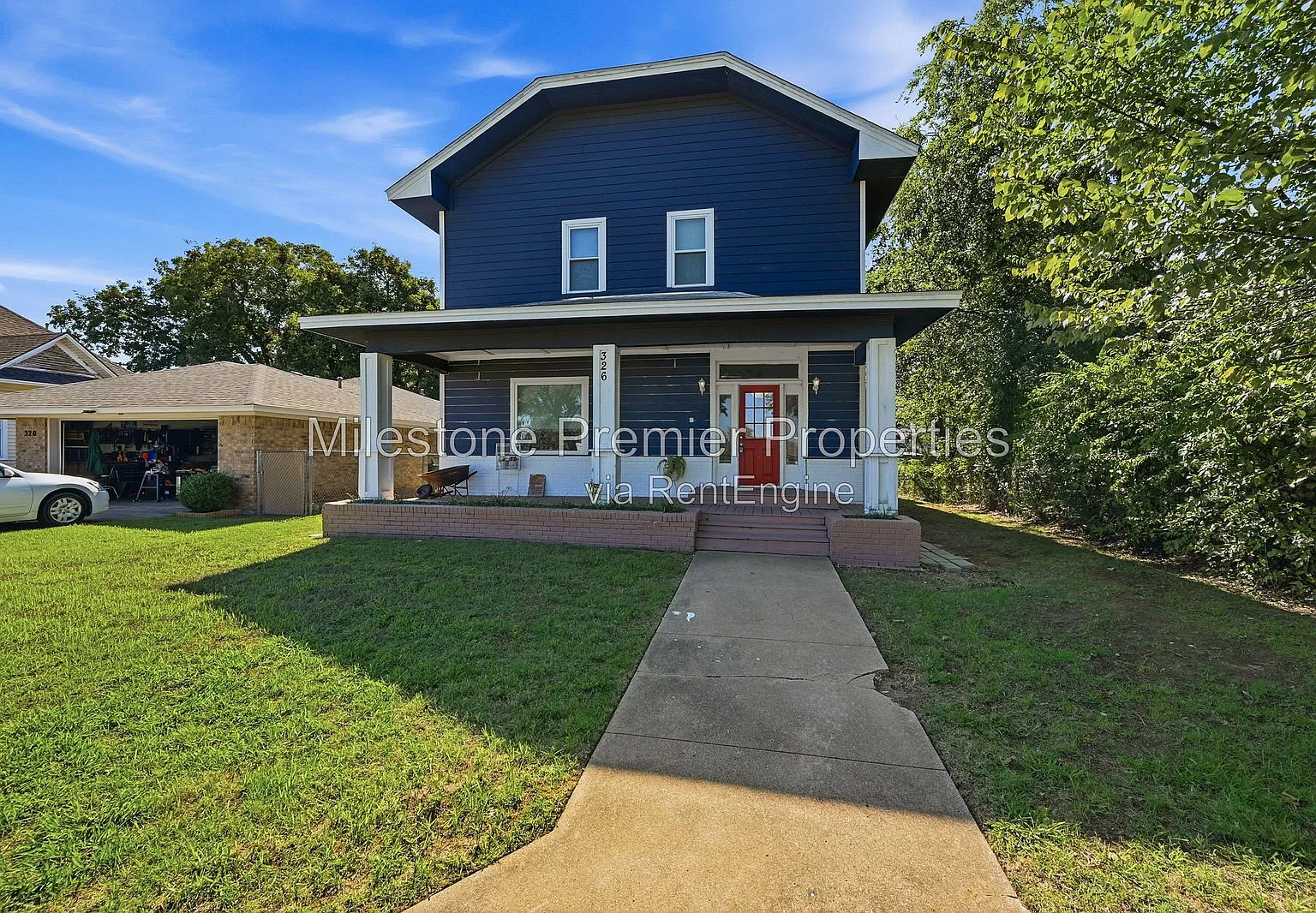326 W Sears St — Photo 2