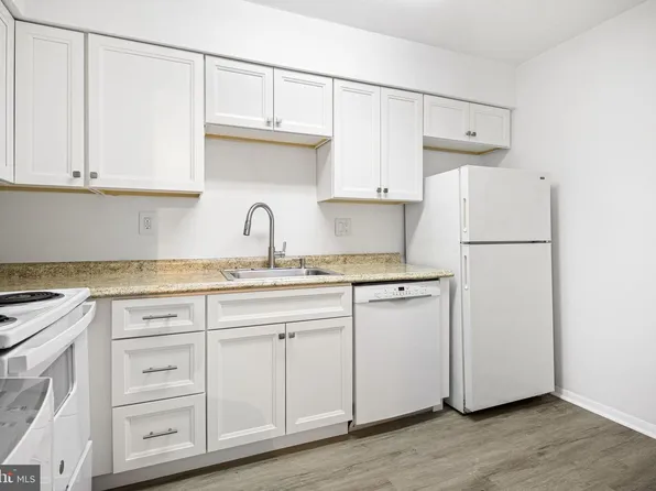 1215 South St #A, Philadelphia, PA 19147