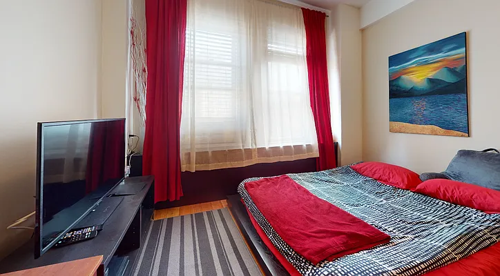 Rented by Bond New York | media 2