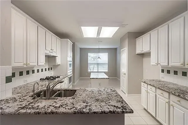 4600 Southpointe Dr — Photo 12