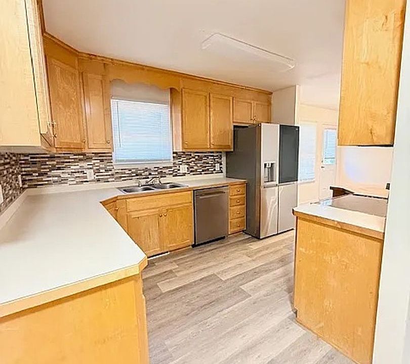 1st image of 606 North St APT A