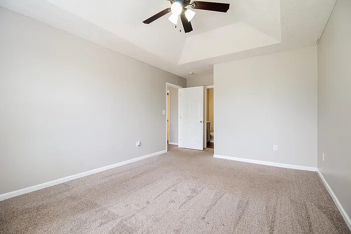 112 W Celestial Dr — Photo 5