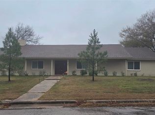 739 Bluebonnet St, Mexia, TX 76667