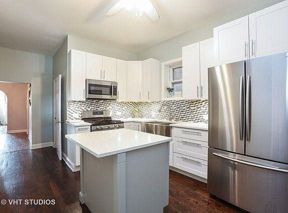 2nd image of 3613 S Leavitt St #1