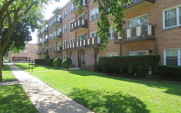 2nd image of 5005 Enfield Ave APT 106