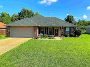 609 Post Oak Pl, Pearl, MS 39208