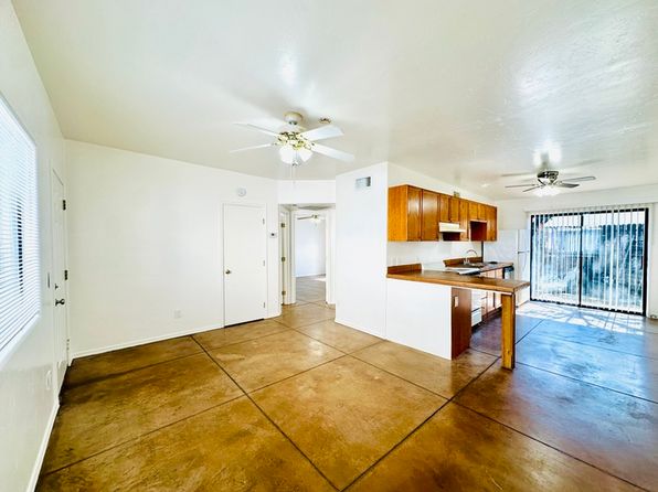 3249 E Presidio Rd APT 3