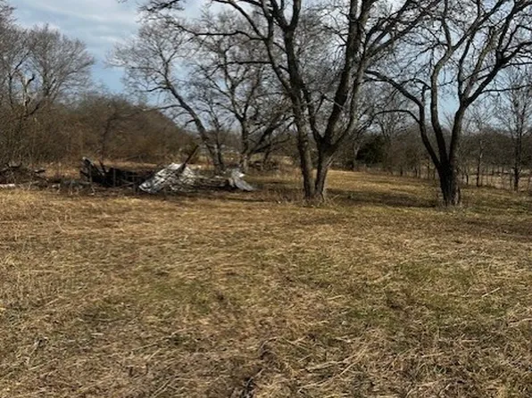 320 E Ford St, Bells, TX 75414