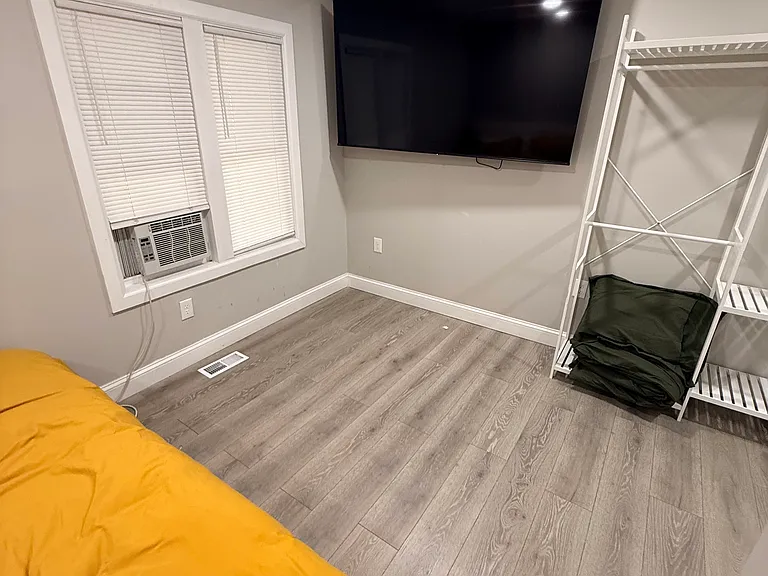2 Roosevelt Dr #1 — Photo 16