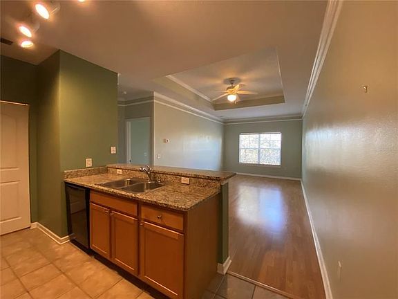 5th image of 4207 S Dale Mabry Hwy Unit 6407
