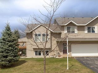 4245 Redhawk Dr SE, Rochester, MN 55904