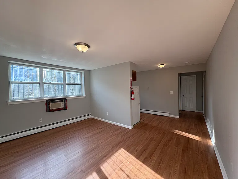 125 Maple Ave #A — Photo 5